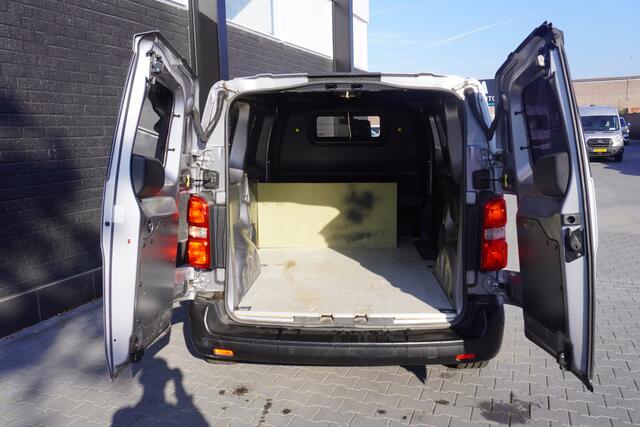 Opel VIVARO 2.0 CDTI 177PK L2 Automaat EURO 6 - Airco - Navi - Cruise - ¤ 13.950,- Excl.