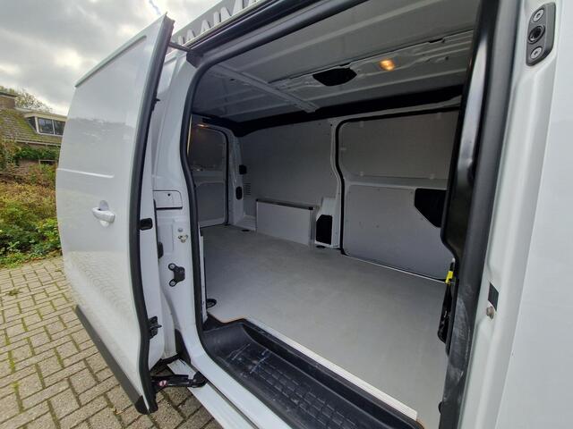 Opel VIVARO 2.0 Diesel 145 L3 | Climate & Cruise Control | Navigatie | Achteruitrijd Camera | Laadruimte Pakket |