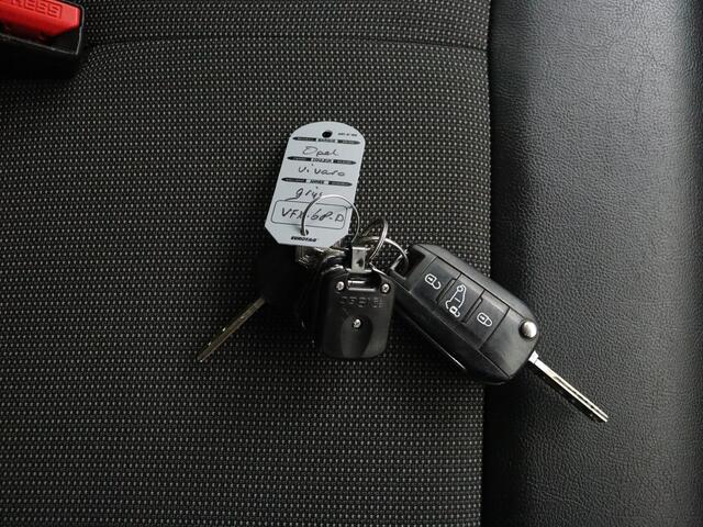 Opel VIVARO 2.0CDTI 120PK XXL Imperiaal | Trekhaak | Navigatie | Camera | Airco | Cruise | 3-Persoons