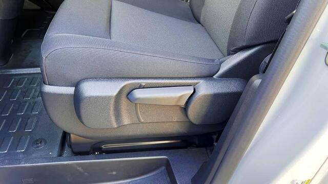 Opel VIVARO Electric L3 75 kWh 136pk | ACTIE! | 8 jaar garantie | Multimedia | Apple Carplay | Android Auto | Achteruitrijcamera | Parkeersensoren voor en achter | Digitale cockpit | Stuurwielbediening | Tussenwand comfort met raam | Bestuurdersstoel comfort | Bank v