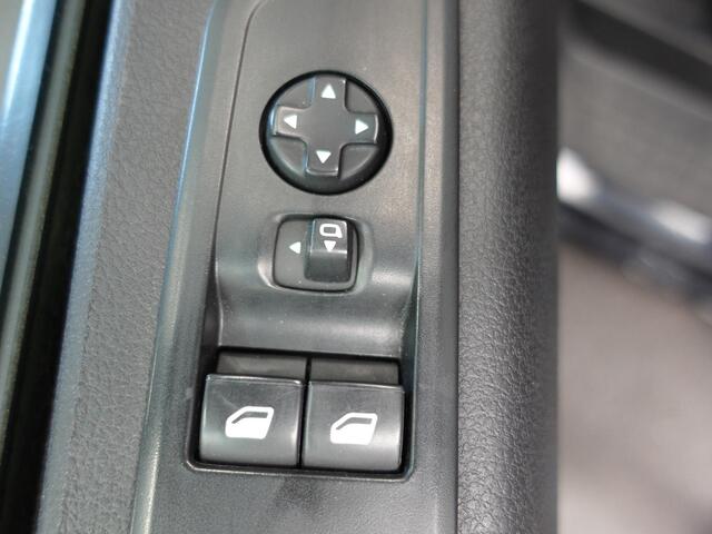 Opel VIVARO 145 pk 2.0 CDTI L3H1 Dubbele Cabine Edition Automaat Trekhaak Cruise Control Navigatie Carplay