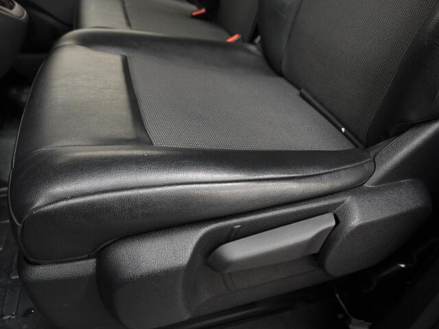 Opel VIVARO 1.5 CDTI L3H1 Edition Navigatie Cruise control Camera Airco Trekhaak 3Zits