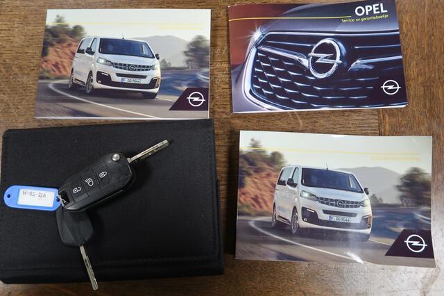 Opel VIVARO 2.0 CDTI 150 pk L3H1 Dubbel Cabine Edition uitvoering.