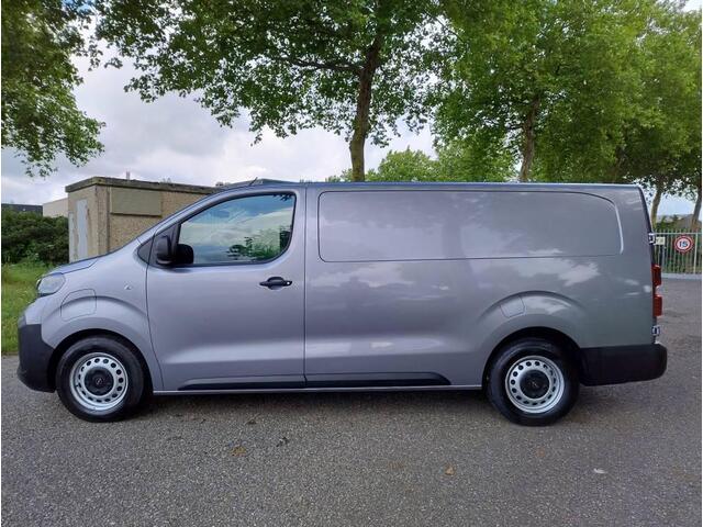 Opel VIVARO Electric L3 75 kWh 136pk | 8 jaar garantie | 0% financial lease | Houten afwerking laadruimte | NAVI | Multimedia | Apple Carplay | Android Auto | Achteruitrijcamera | Parkeersensoren voor en achter | Dode hoek detectie | Digitale cockpit | Stuurwielbedie