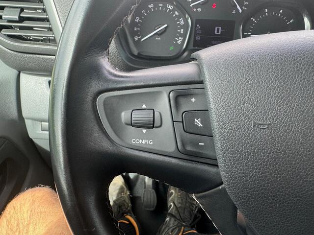 Opel VIVARO 2.0 CDTI L2H1 2X SCHUIFDEUR/CARPLAY/DAKDRAGERS Opel Vivaro 2.0 CDTI L2H1 Innovation 2X SCHUIFDEUR/CARPLAY