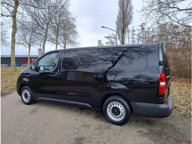 Opel VIVARO Electric L3 75 kWh 136pk | 8 jaar garantie | 0% financial lease | Multimedia | Apple Carplay | Android Auto | Achteruitrijcamera | Parkeersensoren voor en achter | Dode hoek detectie | Ditale cockpit | Stuurwielbediening | Bestuurdersstoel comfort | Bank
