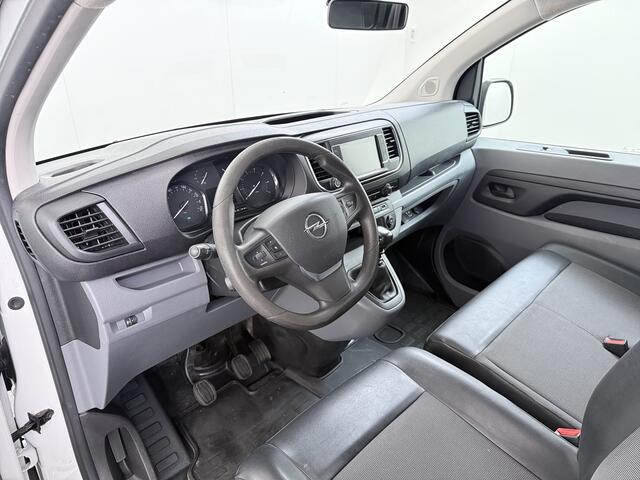 Opel VIVARO 2.0D 123pk L2H1 3-Pers. EURO6 Navi Apple Carplay Android Mirror Link Airco Cruise Control Regen-Lichtsensor Bluetooth Edition Schuifdeur Betonplex Vloer Lat om Lat betimmering Achterdeuren Origineel Nederlandse Auto
