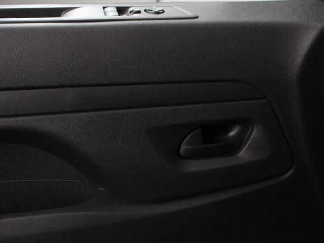 Opel VIVARO 1.5 Diesel 120 S&S L3 Apple Carplay / Android Auto Parkeersensoren V+A Trekhaak Camera Navigatie Cruise Control LED koplampen houten afwerking laadruimte