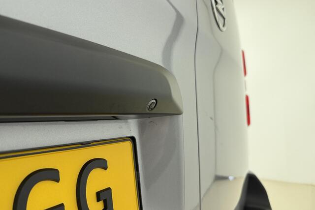 Opel VIVARO 2.0D 180pk Automaat | NIEUW | BPM-vrij | Climate Control | Achteruitrijcamera | 3-Zits | Navigatie | Adaptieve Cruise Control | Lichtmetalen velgen