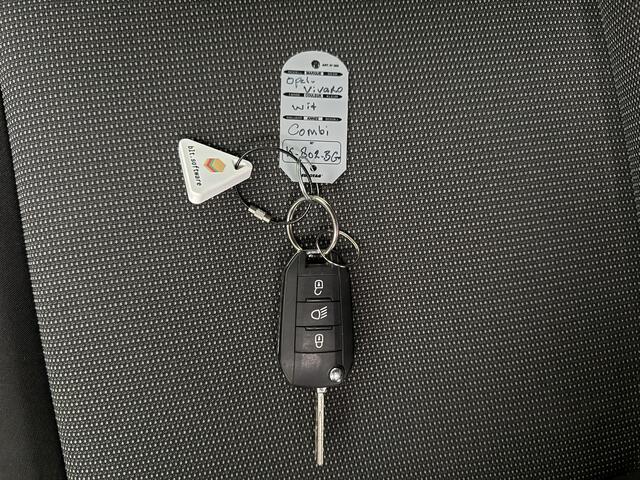 Opel VIVARO Combi 1.5CDTI Lang Personenbus | 9-Persoons | Navigatie | Multimedia | Airco | Cruise