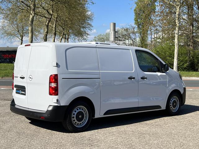Opel VIVARO Electric L2 75 kWh 136pk | KOELAUTO | NAVI | Multimedia | Draadloze Apple Carplay en Android Auto | Achteruitrijcamera | Parkeersensoren achter | Mistlampen | Elektrisch inklapbare spiegels | Licht- en regensensor | 4 maanden levertijd | Andere samenstell
