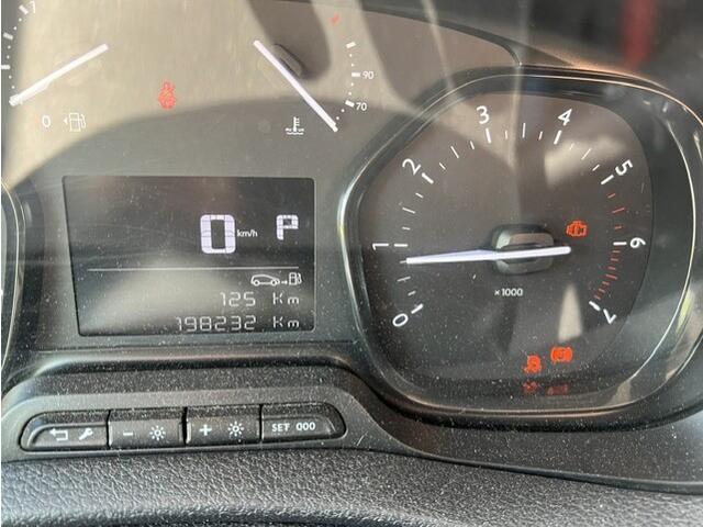 Opel VIVARO 2.0 CDTI 130KW L3H1 LANG AUTOMAAT NAVI KLIMA CAM HEADUP