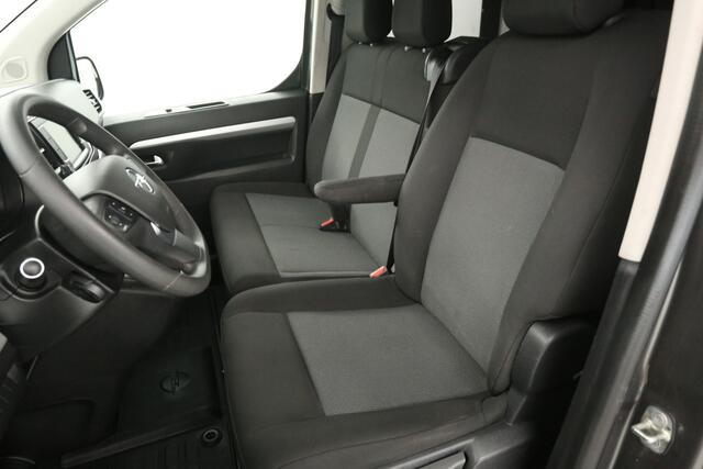 Opel VIVARO 2.0 CDTI L3H1 | DC | 6 Zits | Airco | Cruise | Camera | Navi | Trekhaak | Carplay