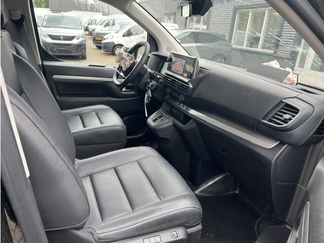 Opel VIVARO 2.0D 130KW 180 DC LANG AUTOM. KLIMA NAVI CAM.