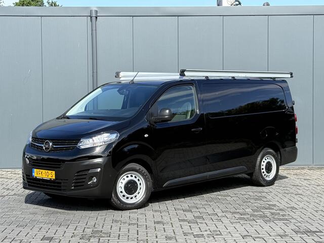 Opel VIVARO 2.0 CDTI 123 PK / L3H1 / 1e EIG. / 23.896 KM!! / IMPERIAAL / 2.5 TONS TREKHAAK / CAMERA / 3-ZITS / BLINDSPOT