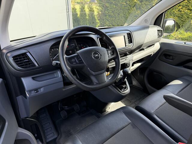 Opel VIVARO 2.0 CDTI 123 PK / L3H1 / 1e EIG. / 23.896 KM!! / IMPERIAAL / 2.5 TONS TREKHAAK / CAMERA / 3-ZITS / BLINDSPOT