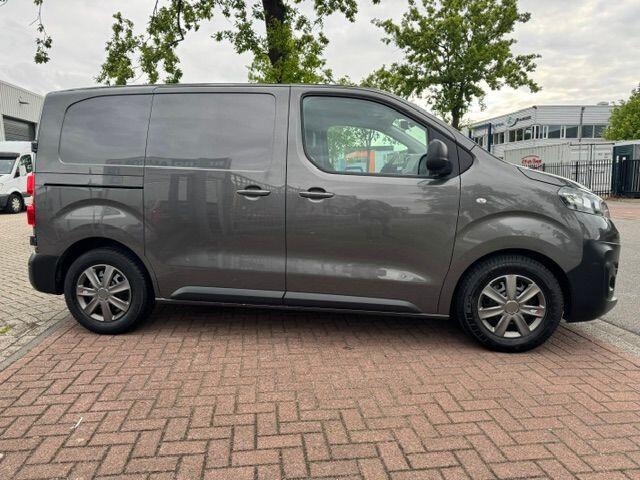 Opel VIVARO 2.0 CDTI 122pk Edition Automaat 3Zits Euro6 51.000km Airco,Navigatie,Camera
