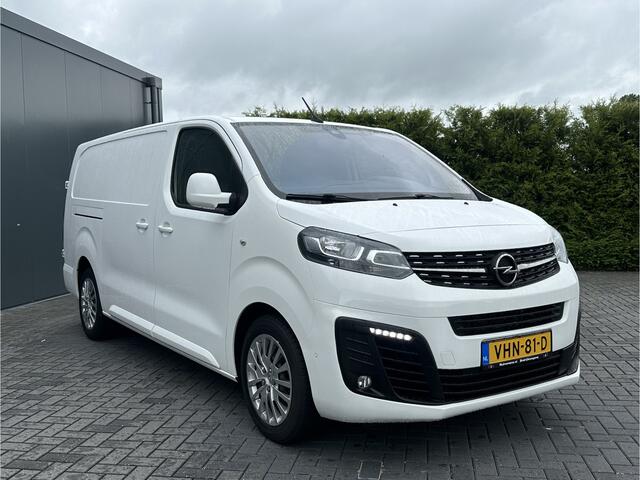 Opel VIVARO 2.0 CDTI 150 PK SPORT / L3H1 / 1e EIG. / ALUCA INRICHTING / TREKHAAK / CAMERA / BLIND SPOT / ECC / CRUISE