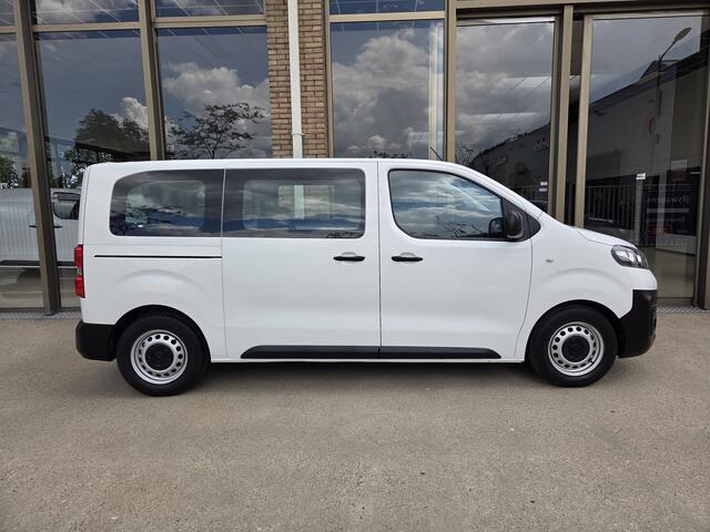 Opel VIVARO Vivaro-e L2 Innovation 50 kWh SNELLADER 9-Persoons Airco Cuisecontrol Accucertificaat aanwezig