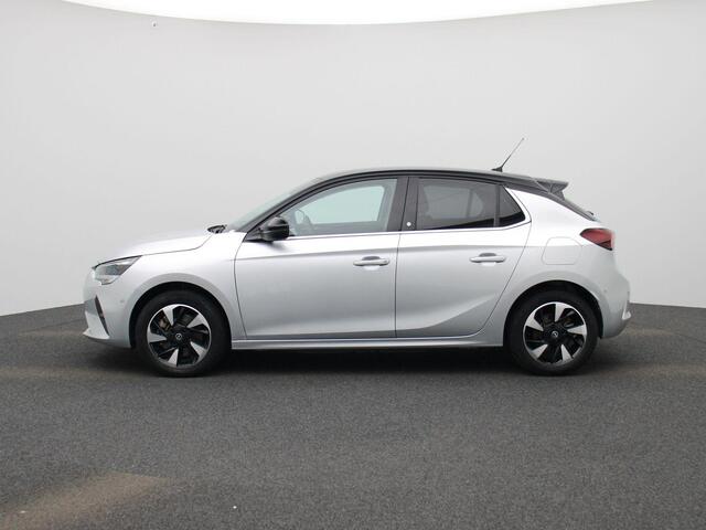 Opel e-Corsa Elegance 50 kWh Navigatie | Climate Control | Cruise Control | Parkeersensoren Achter | Camera Achter