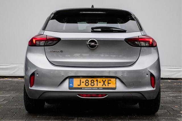 Opel e-Corsa Elegance 50 kWh Navigatie/ Camera/ Carplay/ Blindspot/ Pdc v+a/ 17" Lmv/ Dab