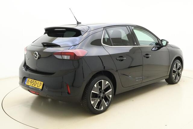 Opel e-Corsa Elegance 50 kWh | 17" Lichtmetalen velgen | Navigatie | Camera | Climate control | Keyless | Extra getint glas | Cruise control