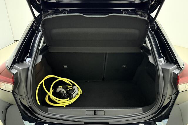 Opel e-Corsa Edition 50 kWh | Navigatie | Climate control | DAB Radio | Keyless start | Blueooth | Cruise control