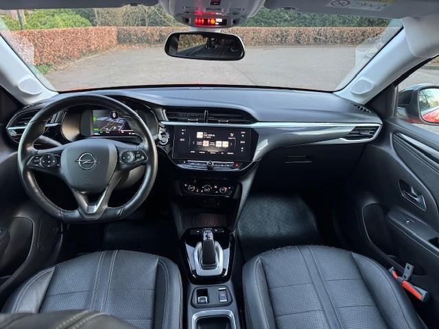 Opel e-Corsa Elegance 50kWh 3-fase SOH 94,7% Acarplay/Leer/Xenon/Led/Camera
