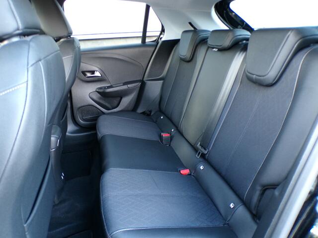 Opel e-Corsa Elegance 50 kWh, SOH 91.6 % / Carplay + Android auto / Keyless / Sensoren + Camera / Climate Control / 17'' LMV