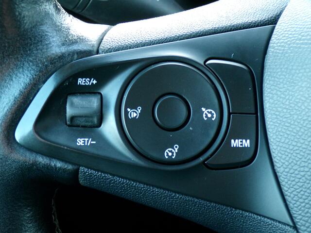 Opel e-Corsa Elegance 50 kWh, SOH 91.6 % / Carplay + Android auto / Keyless / Sensoren + Camera / Climate Control / 17'' LMV