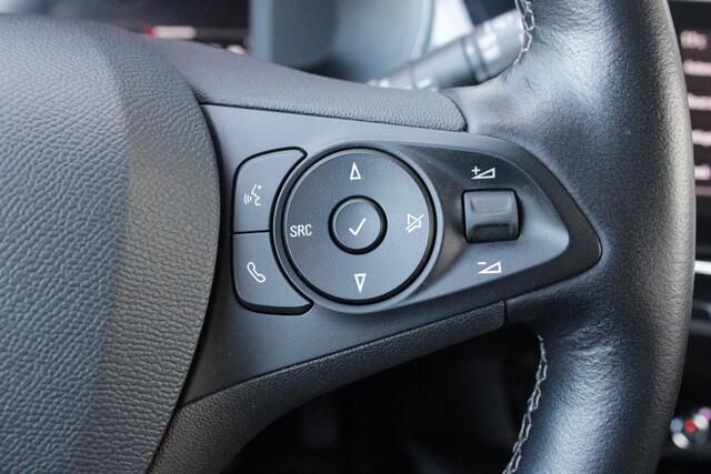 Opel e-Corsa GS Line 50 kWh | 3-FASE LADER | SNEL LAADFUNCTIE | APPLE CARPLAY/ANDROID AUTO | LED KOPLAMPEN | WINTER PAKKET: STOEL VERWARMING/STUUR VERWARMING | ZWART DAK | CLIMATE CONTROL | CRUISE CONTROL | DAB+ RADIO | ACHTERUITRIJ CAMERA |