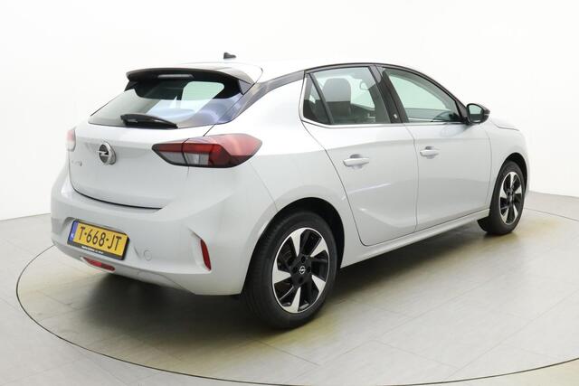 Opel e-Corsa Elegance 50 kWh | Uniek! Lage KM-stand! | Navigatie | Warmtepomp | Verwarmbare voorstoelen | Climate control | Cruise control | LED koplampen | Lichtmetalen velgen | metallic lak