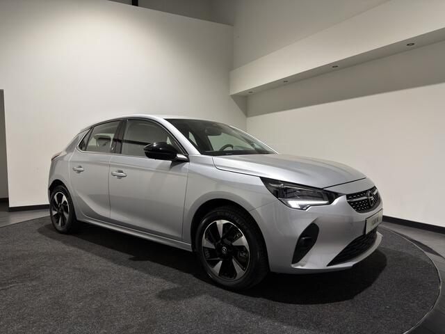 Opel e-Corsa Elegance 50 kWh | Achteruitrijcamera | Wartmepomp | Hill Hold | Soh (batterijcheck) Waarde 98,6 %