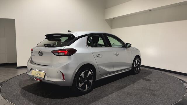 Opel e-Corsa Elegance 50 kWh | Achteruitrijcamera | Wartmepomp | Hill Hold | Soh (batterijcheck) Waarde 98,6 %