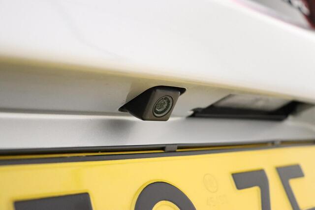 Peugeot 108 1.0 e-VTi Active | AIRCO | 5-Deurs | Achteruit Rijcamera | Apple Carplay & Android Auto | DAB+ | Elektrische Ramen Voor | Multifunctioneel Stuurwiel |