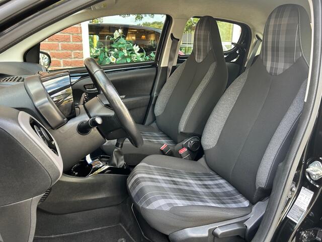 Peugeot 108 1.0 e-VTi Blue L. Ex CAMERA / CLIMA / NAVI / CARPLAY / ANDROID /