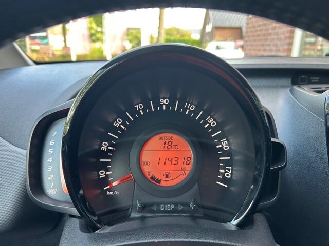 Peugeot 108 1.0 e-VTi Blue L. Ex CAMERA / CLIMA / NAVI / CARPLAY / ANDROID /