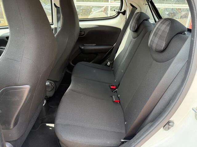 Peugeot 108 1.0 E-VTI ACTIVE AUTOMAAT AIRCO MET SLECHTS 46.196 KM!