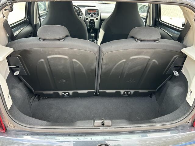 Peugeot 108 1.0 e-VTi Blue Lion AIRCO LED BLUETOOTH NAP!