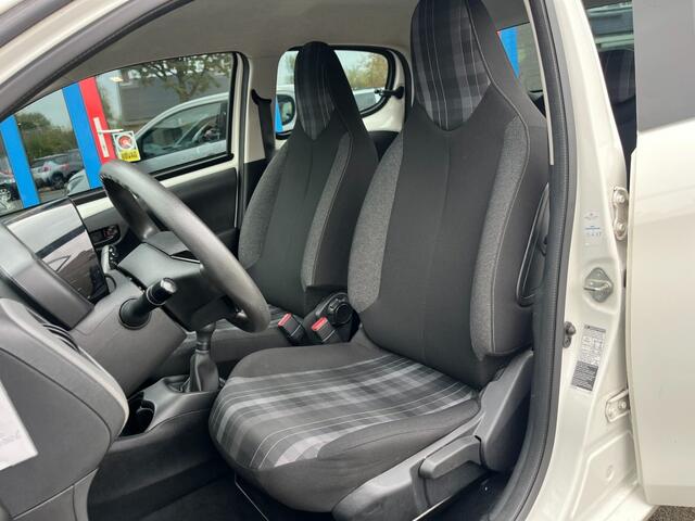 Peugeot 108 1.0 e-VTi Active 5-Deurs Led Airco