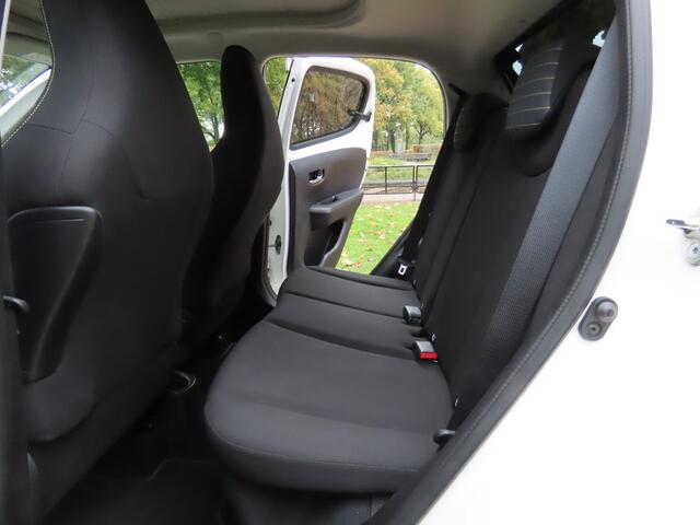 Peugeot 108 1.0 e-VTi Collection TOP! Elektrisch Vouwdak Cruisecontrol Stoelverwarming Ecc Xenon/Led Apple Carplay Lm Velgen***Apk t/m 21-10-2027***