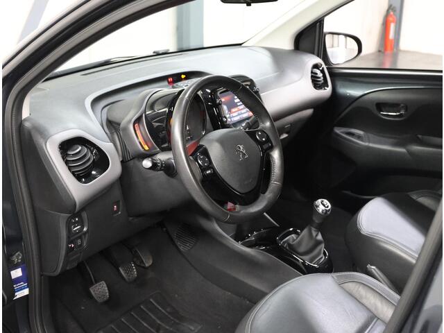 Peugeot 108 1.0 e-VTi Allure | AppleCarplay/AndroidAuto | Climate Control | LED | LEER | Stoelverwarming | 15"LMV | Isofix | Privacy Glass | UNIEK!! |