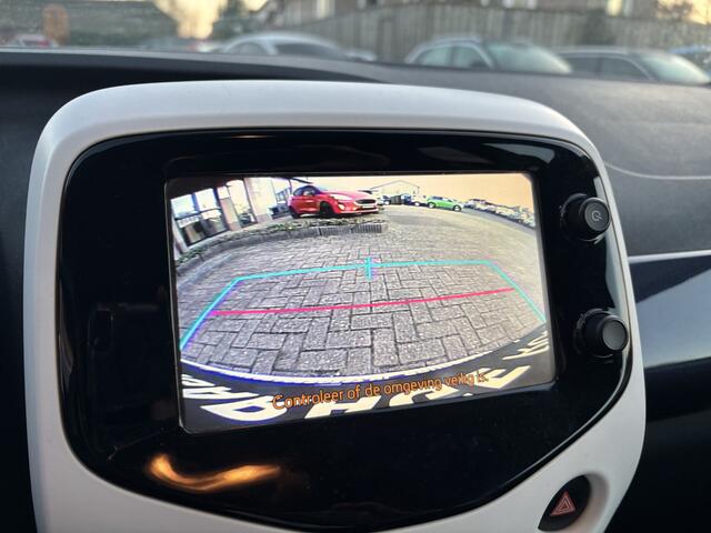 Peugeot 108 1.2 GT-Line Cabrio Top Navigatie / Keyless / Camera