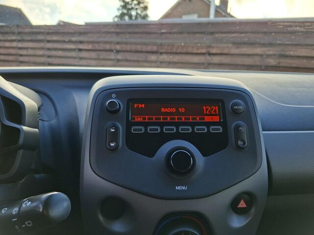 Peugeot 108 1.0 e-VTi Active, airco, navi