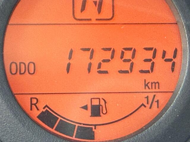 Peugeot 108 1.0 VTi Active , AUTOMAAT, AIRCO, F1 FLIPPERS, SPORTSTUUR, SPORTSTOELEN, BLUETOOTH, USB, 5 DEURS, AUTO RIJDT EN SCHAKELT SUPER, ZEER ZUINIG