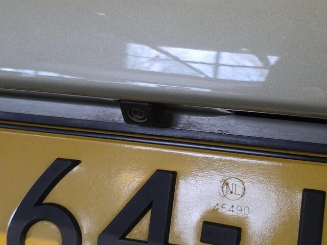 Peugeot 108 5-deurs Allure 1.0 e-VTi 72pk | CLIMA | LM-VELGEN | CAMERA | APPLE CARPLAY / ANDROID AUTO