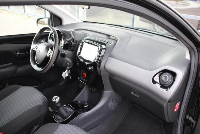 Peugeot 108 1.0 e-VTi Allure 5-drs Airco/ECC Camera Carplay 1e eigenaar