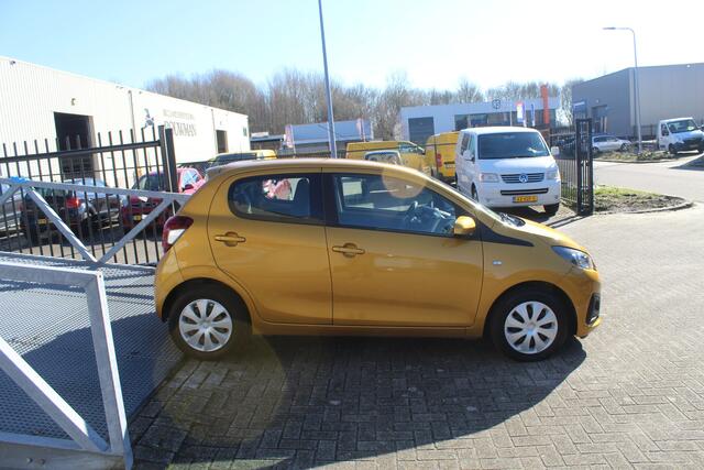 Peugeot 108 1.0 e-VTi Airco/Trekhaak/Elektrische ramen/Centrale deurvergrendeling afstandbed.