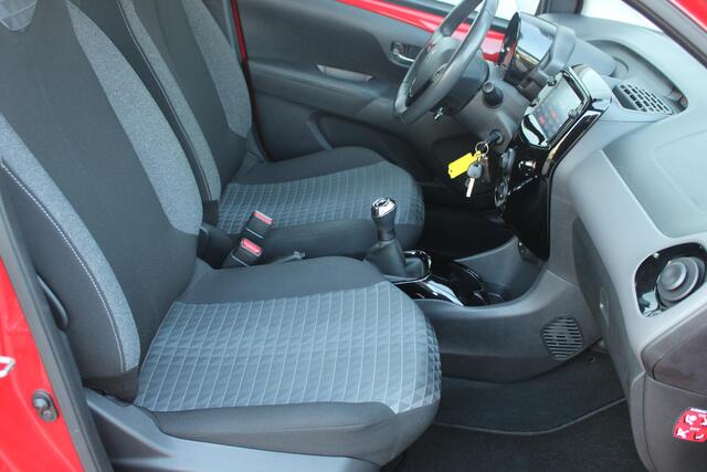 Peugeot 108 1.0 e-VTi Allure 5-drs Airco Carplay 29756km 1e eigenaar