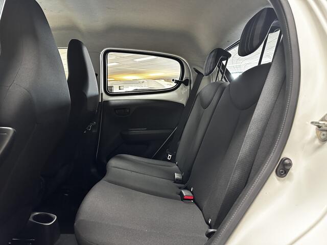 Peugeot 108 1.0 e-VTi Active/ 5-Drs/ Airco/ C.V. Afstand/ Elek. pakket/ Isofix/ Bluetooth/ Multi. Stuur/ Mistl./ LED Dagrijverl./